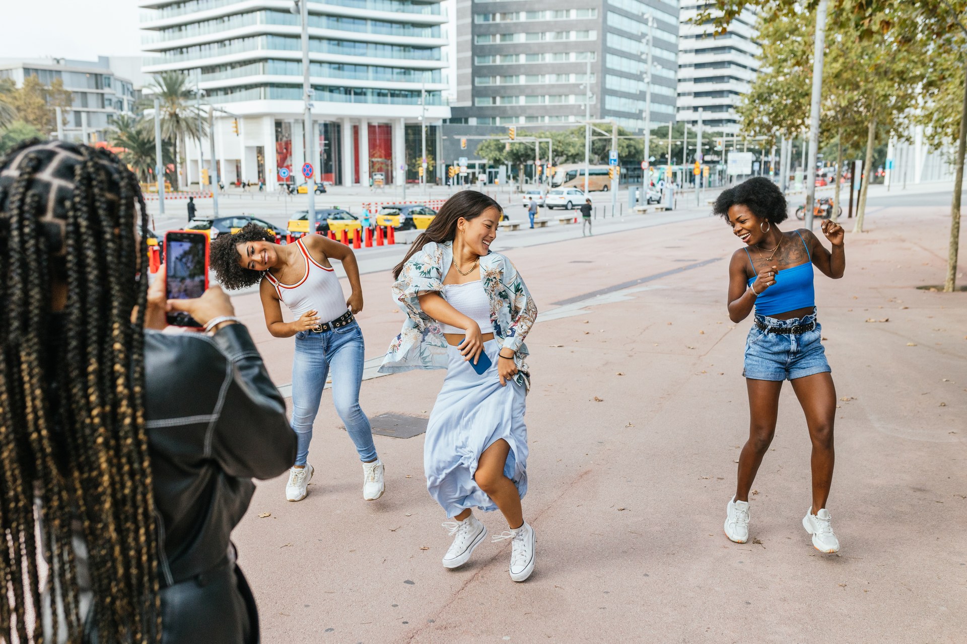 Latino-Kultur auf TikTok: Trends, Tänze und Creators