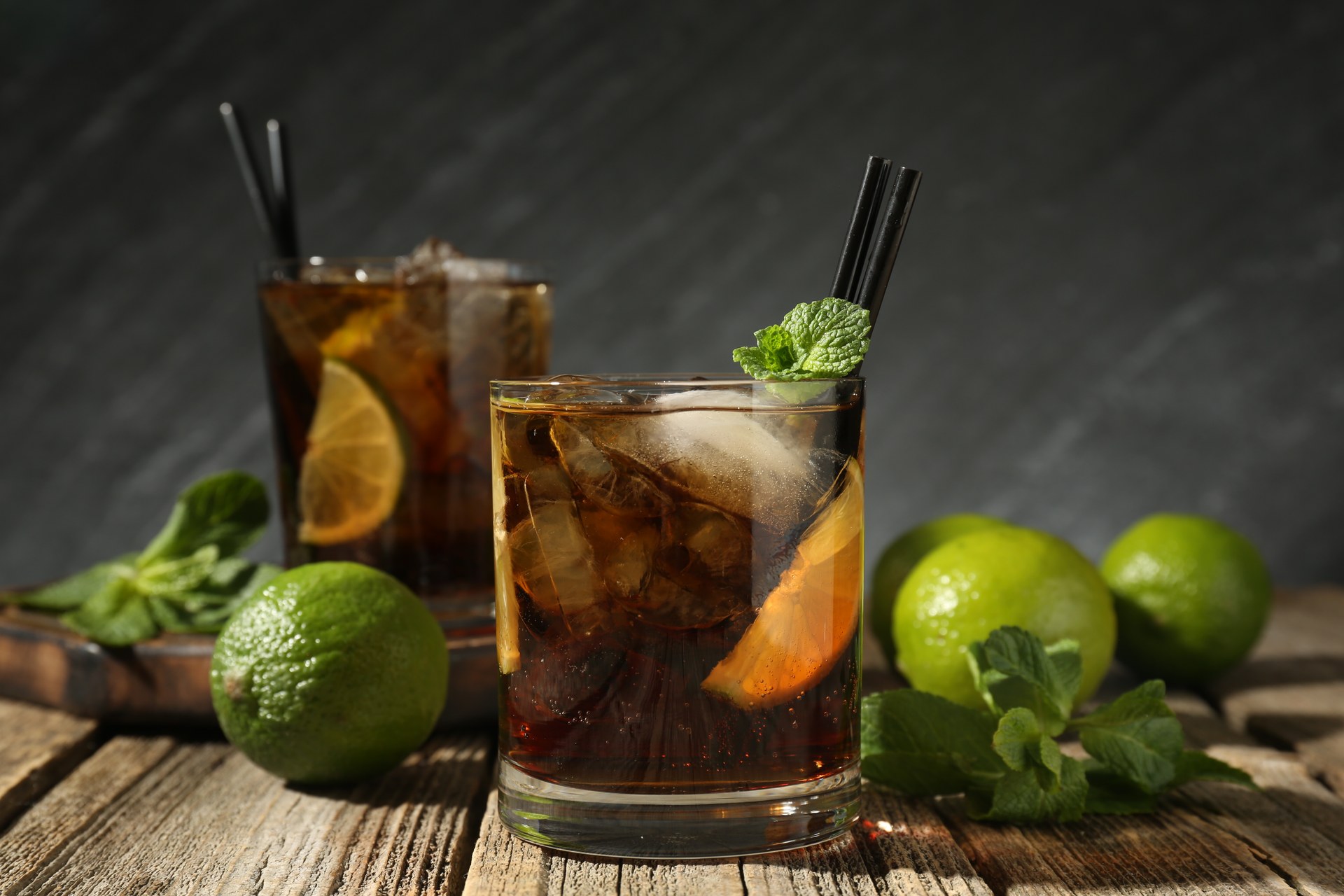 Mojito, Daiquiri & Cuba Libre: Geschichte und Original-Rezept